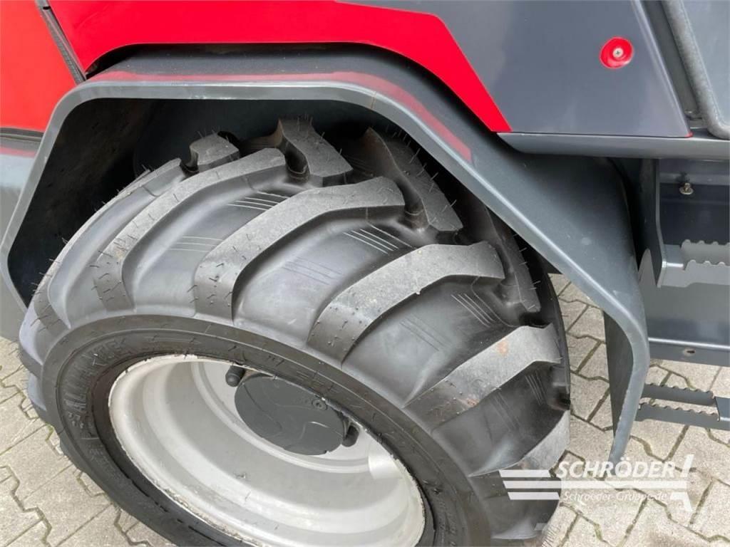 Schäffer 6680 T Kolové nakladače