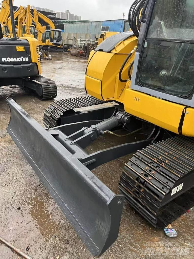 Komatsu PC 78 US Pásová rýpadla