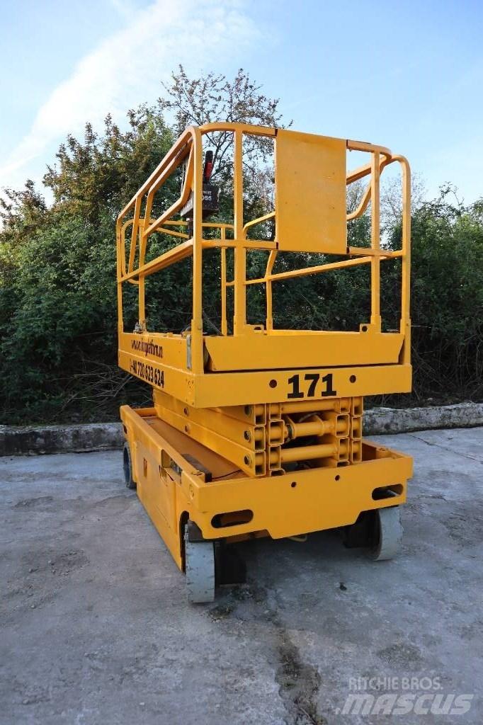Haulotte Compact 10 Nůžková zvedací plošina