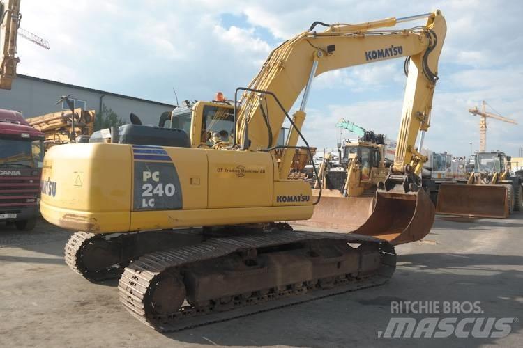 Komatsu PC240-8 Pásová rýpadla