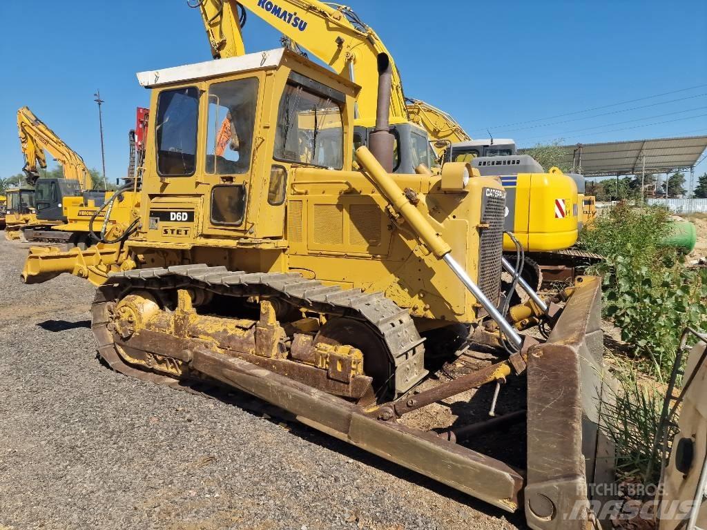 CAT D 6 D Pásové dozery