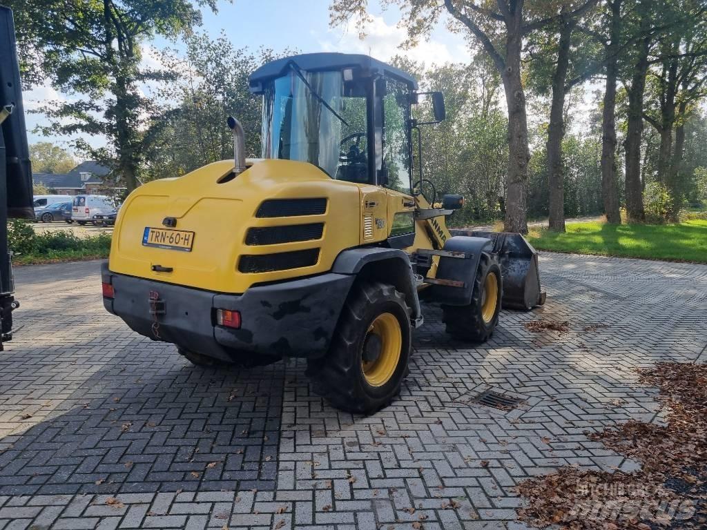 Yanmar V 120 Kolové nakladače