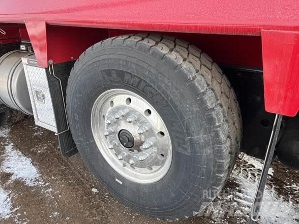 Kenworth T880 Sklápěče