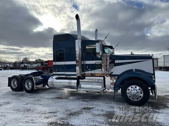 Kenworth W900L Tahače
