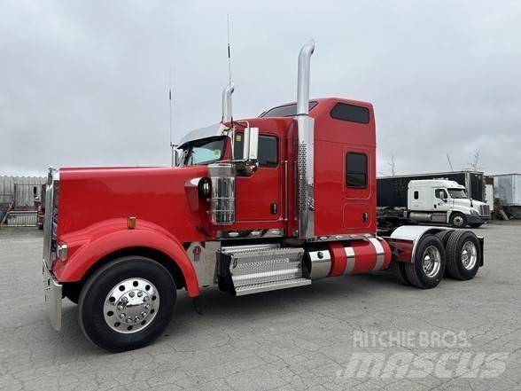 Kenworth W900L Tahače