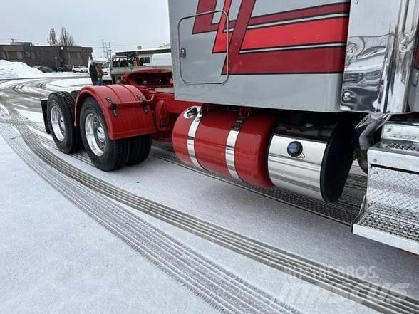 Peterbilt 389 Tahače