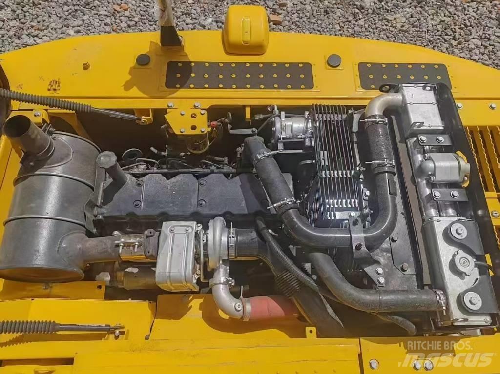 Komatsu 200-8 Pásová rýpadla