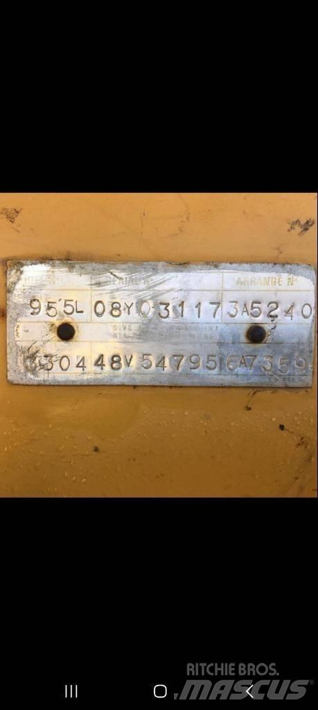 CAT 955 L Pásové nakladače