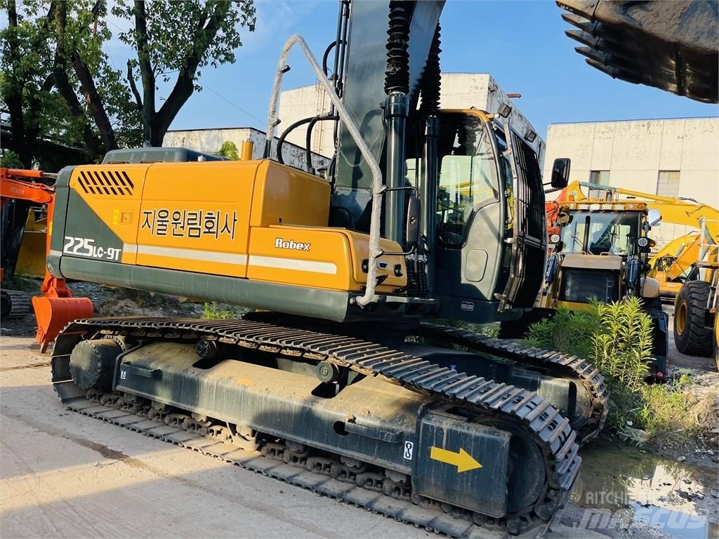Hyundai 225 lc 9t Pásová rýpadla