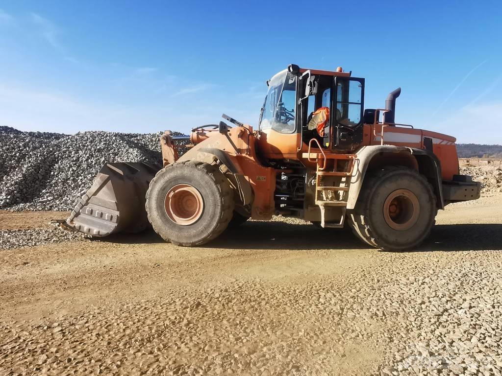 Doosan DL 400 Kolové nakladače