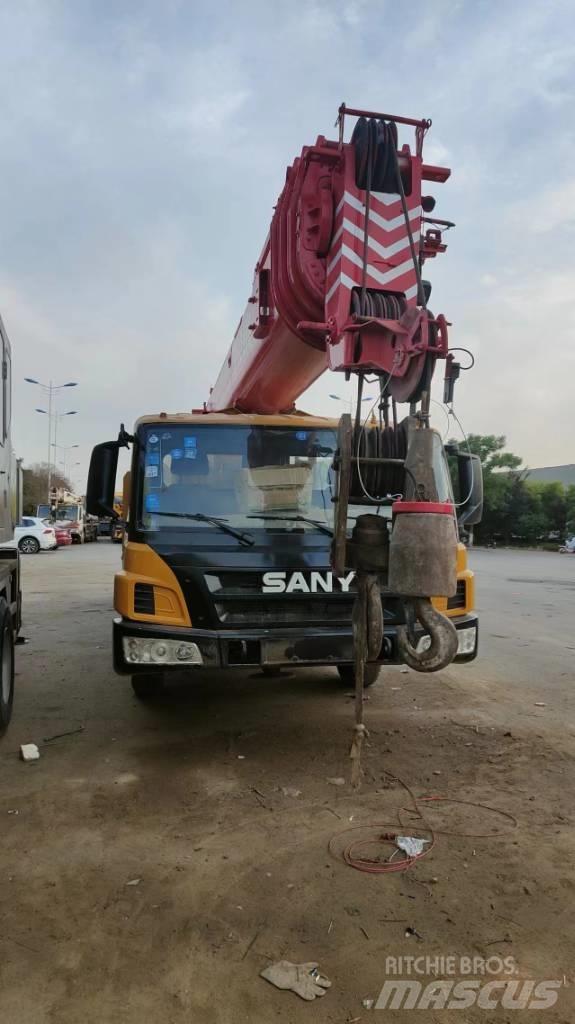 Sany STC250S Kladkostroje, navijáky a stavební výtahy
