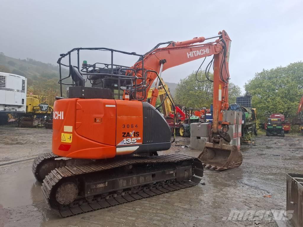 Hitachi ZX 135 US-6 Pásová rýpadla