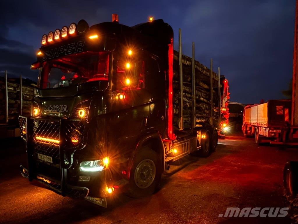 Scania R580B6X4HB Vozy na přepravu kmenů