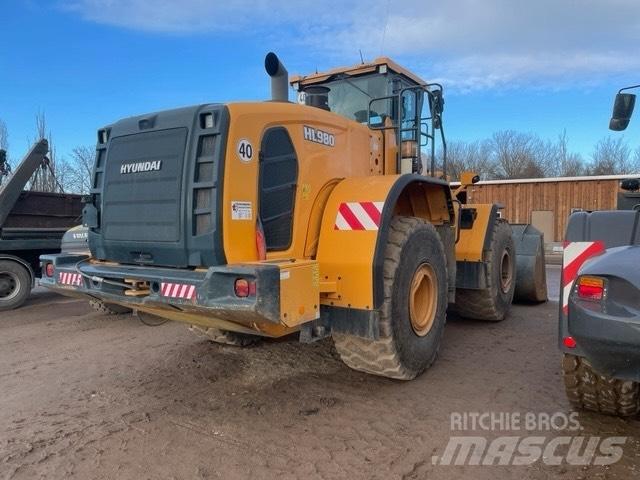Hyundai HL 980 Kolové nakladače