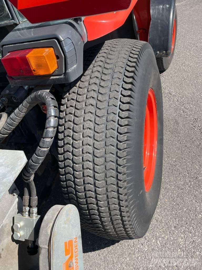 Kubota L4240 II HST Kompaktní traktory