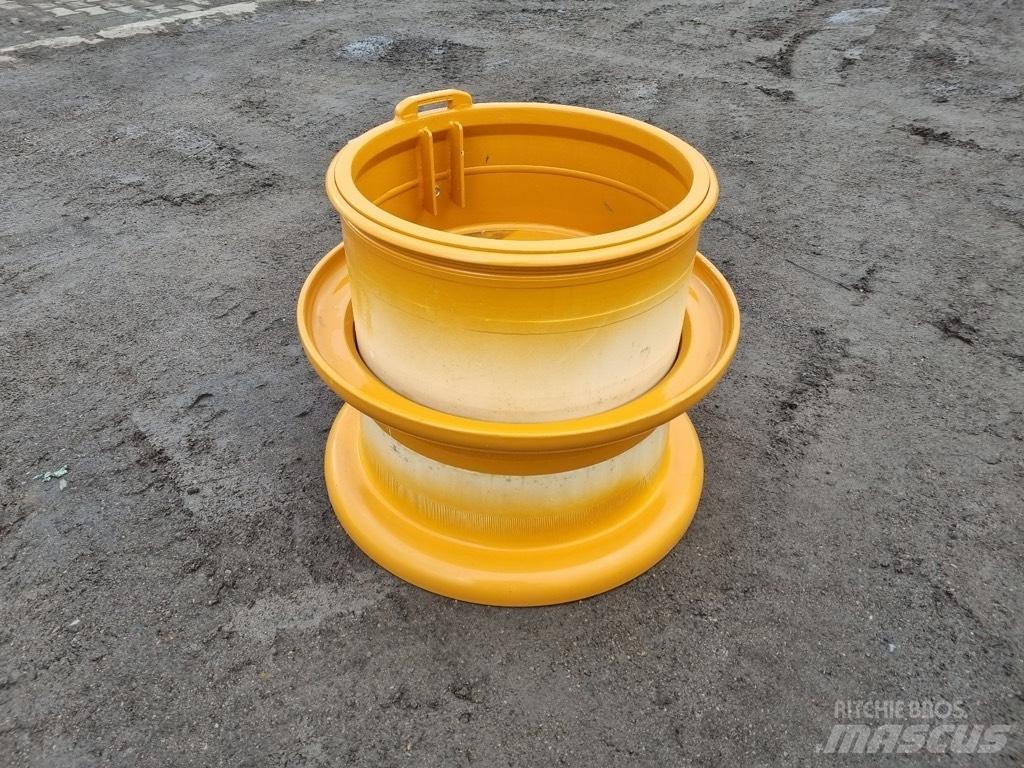 CASE 921 E rims Pneumatiky, kola a ráfky