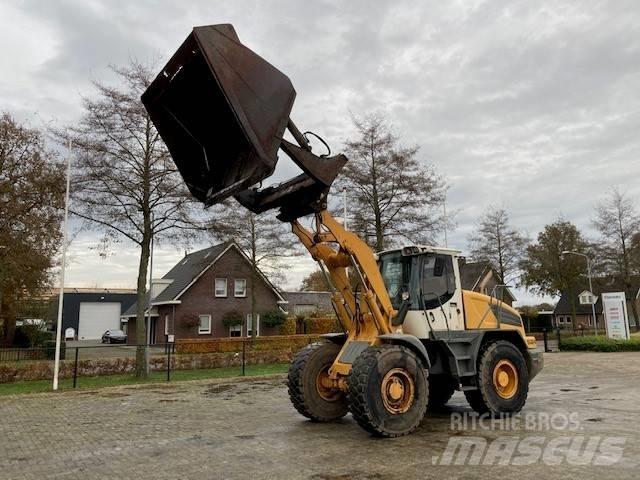 Liebherr 524 Kolové nakladače