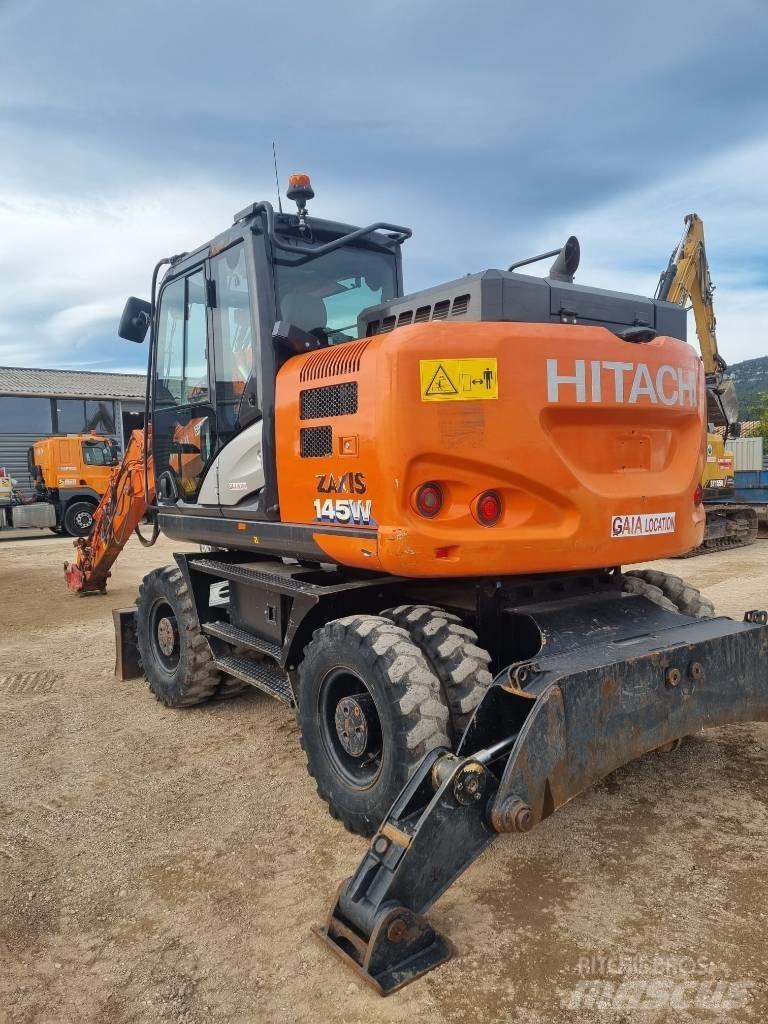Hitachi ZX145W Kolová rýpadla