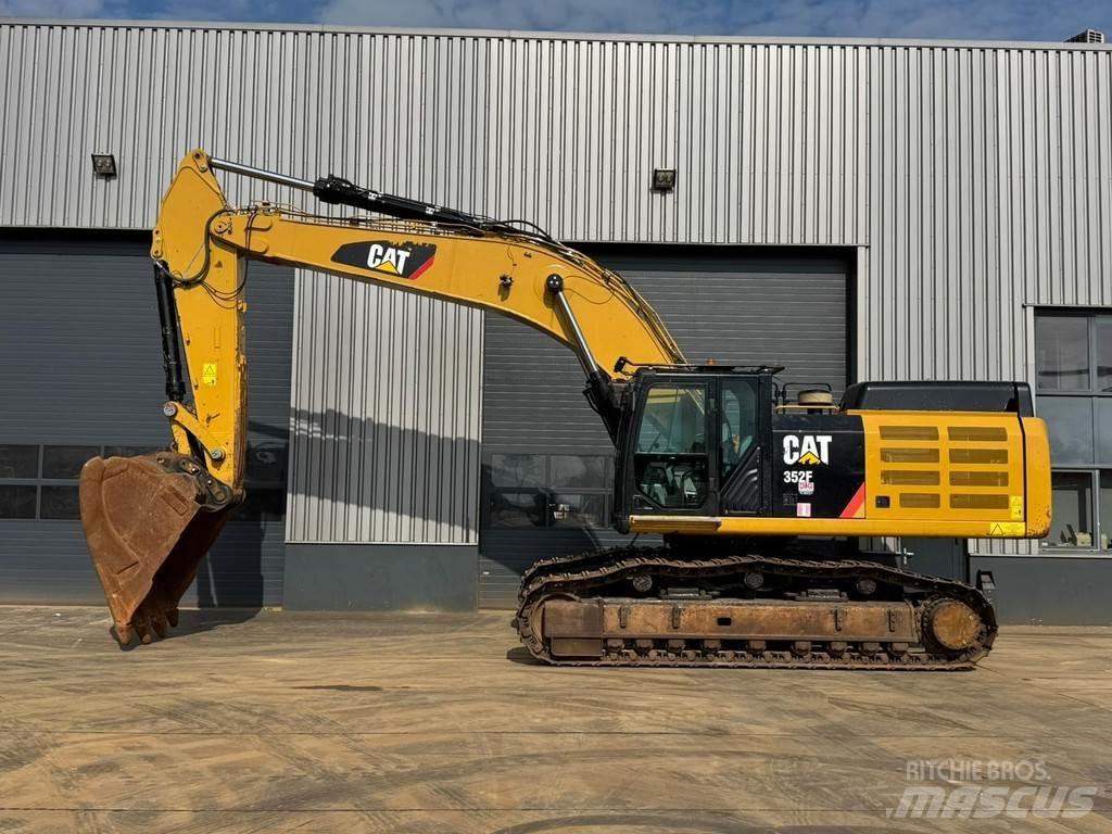 CAT 352F Speciální bagry