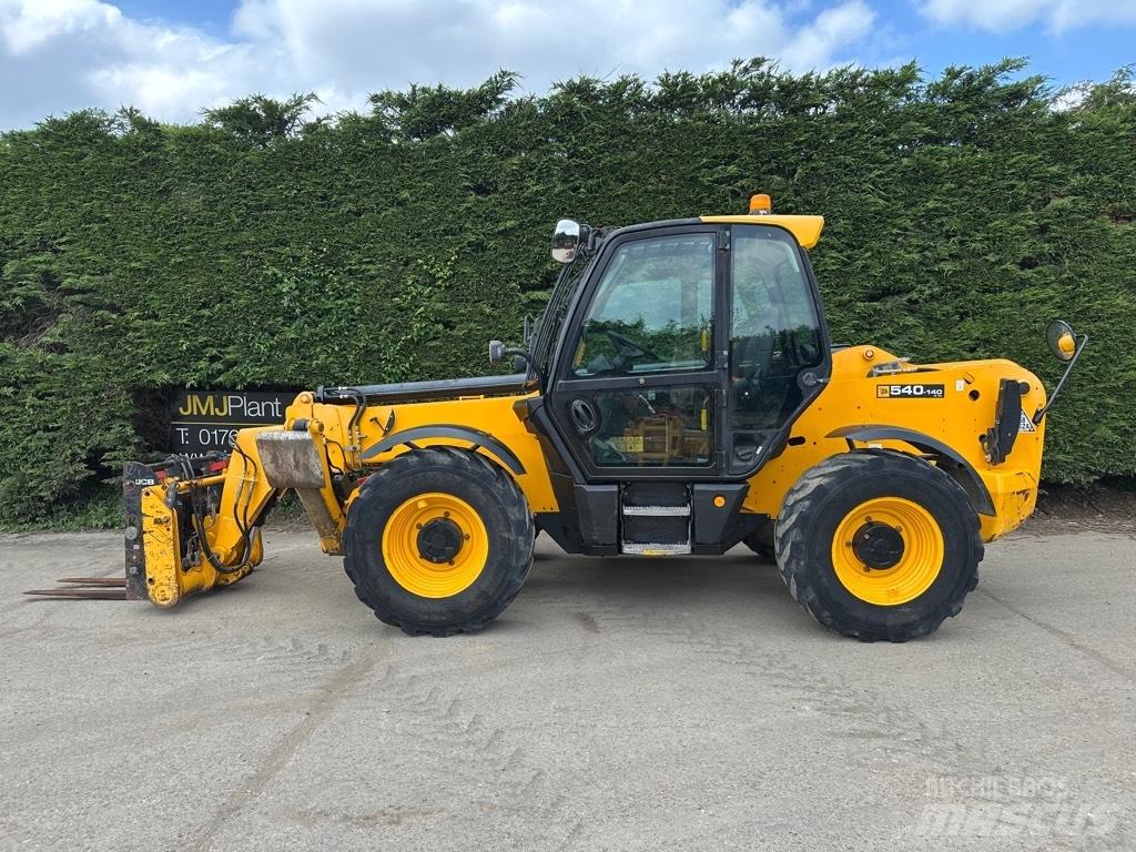 JCB 540-140 Teleskopické manipulátory