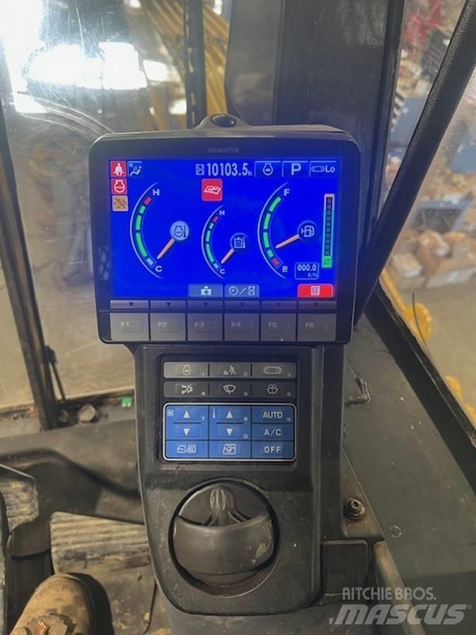 Komatsu PC210LL-10 Lesní nakladače