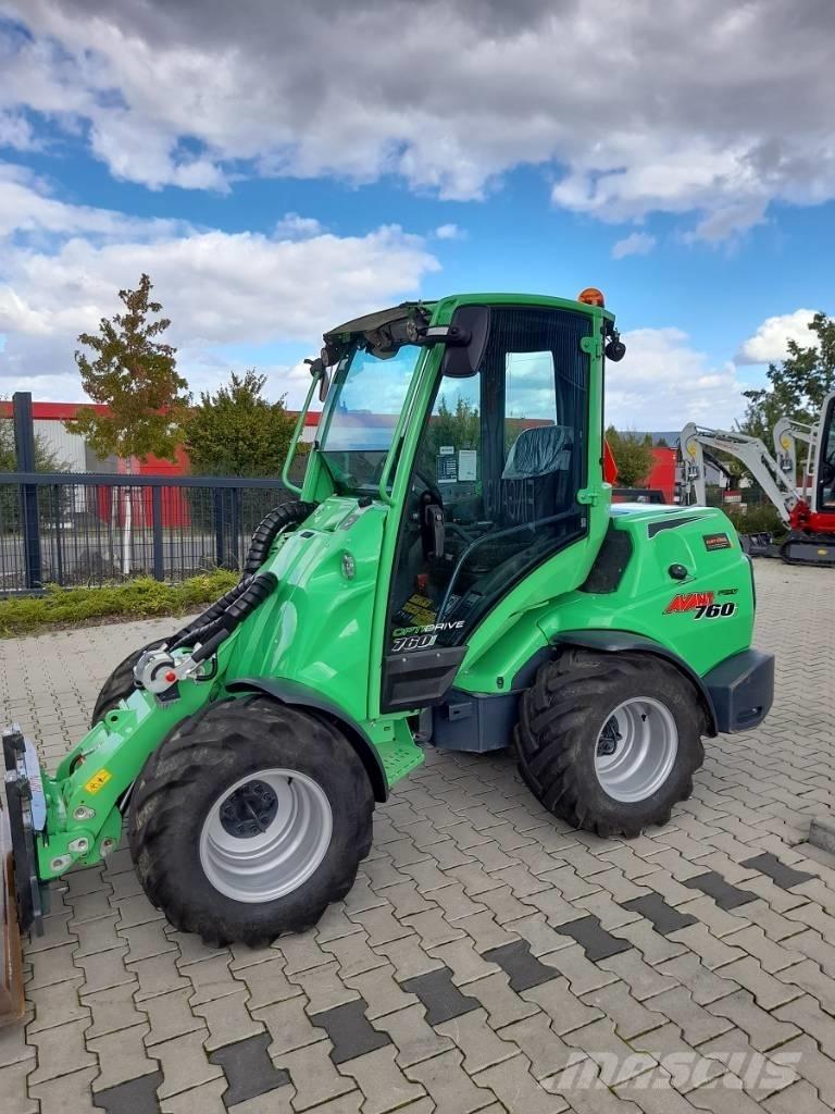 Avant 760 I Smykem řízené nakladače