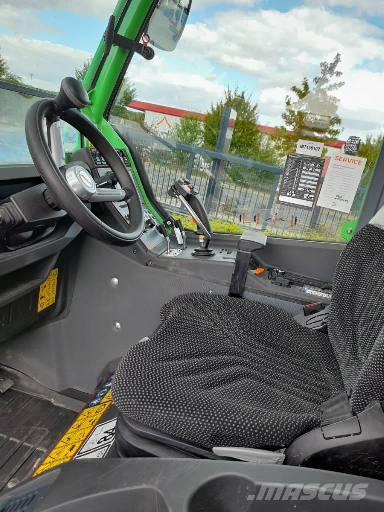 Avant 760 I Smykem řízené nakladače