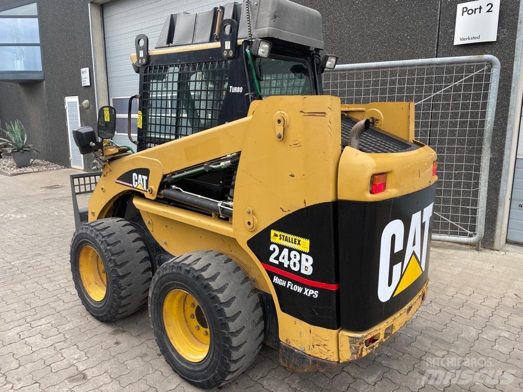 CAT 248B High Flow Smykem řízené nakladače