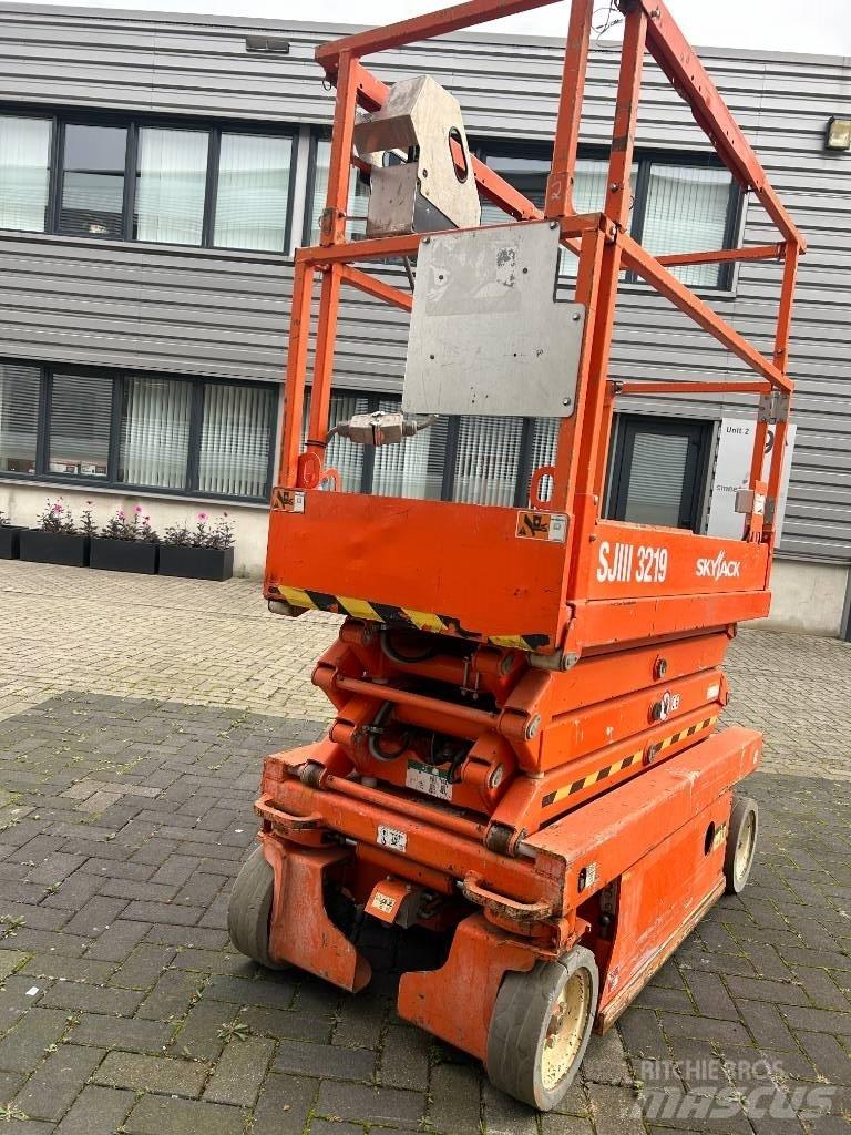 SkyJack SJ III 3219 Nůžková zvedací plošina