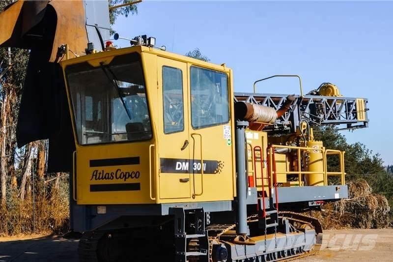 Atlas Copco DM30 Povrchové vrtací stroje