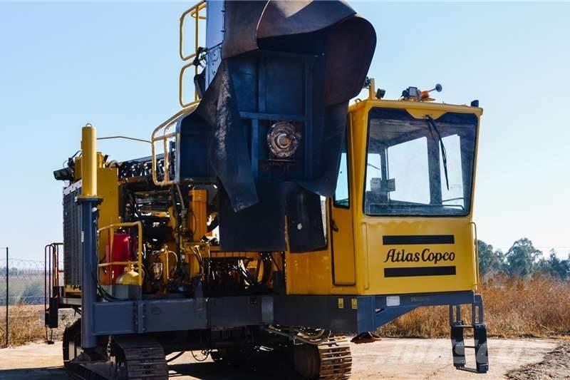 Atlas Copco DM30 Povrchové vrtací stroje