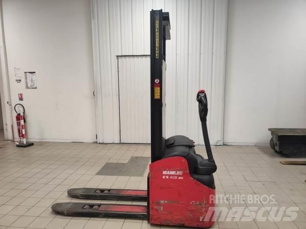 Manitou ES412 AC Samohybné vozíky