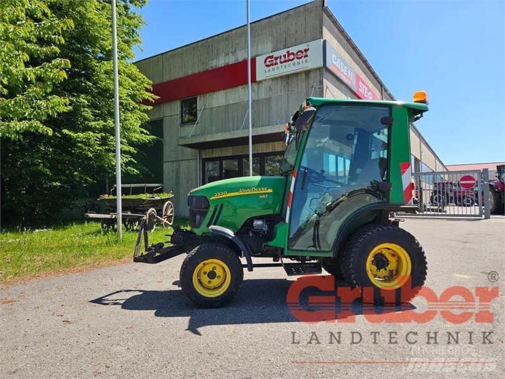 John Deere 2320 Traktory