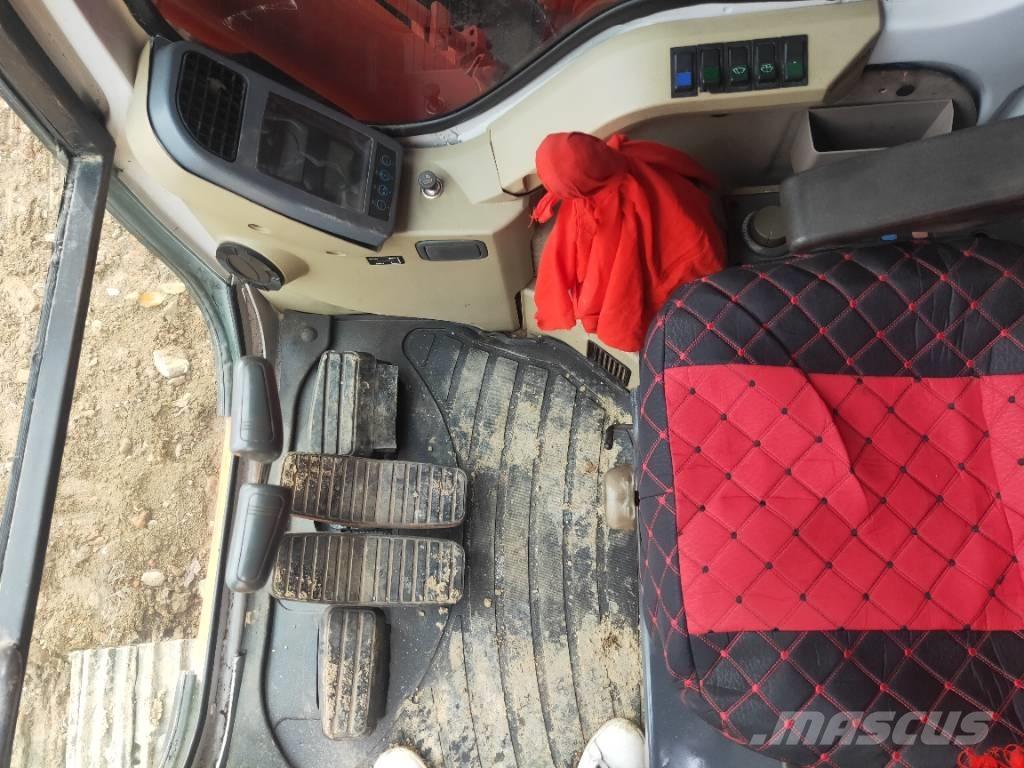 Doosan DH220LC-7 Pásová rýpadla