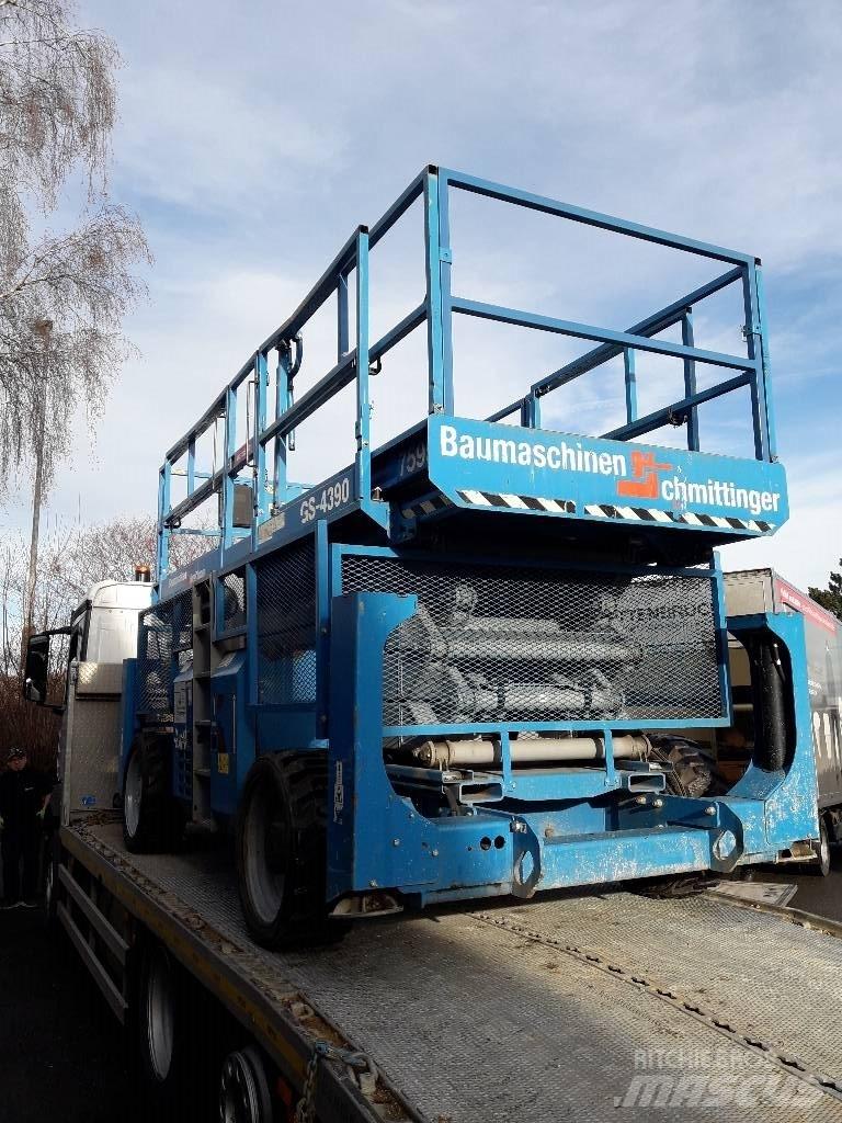 Genie GS 4390 RT Nůžková zvedací plošina
