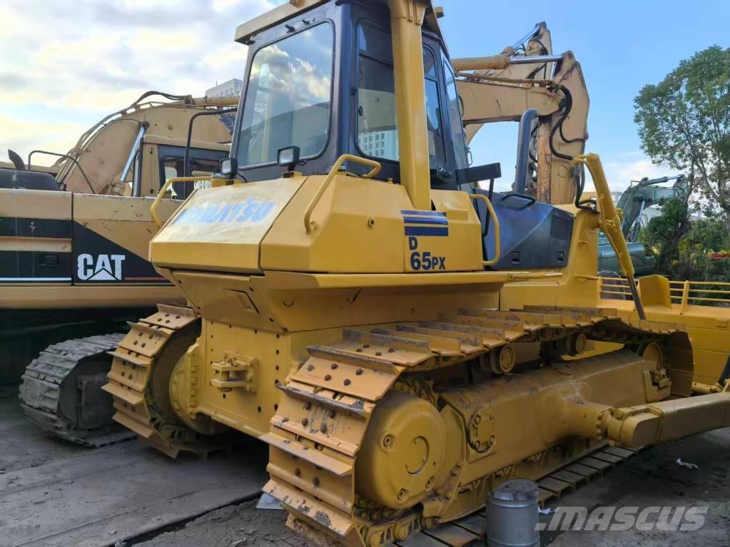 Komatsu D 65 PX-12 Pásové dozery
