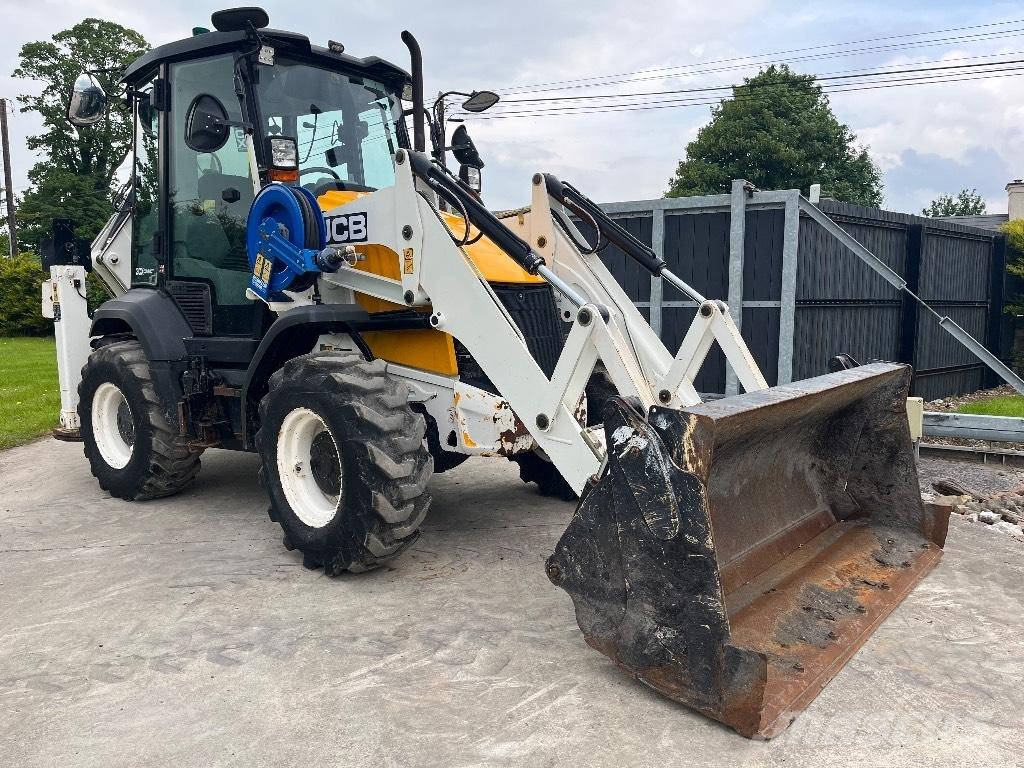 JCB 3CX Compact Rýpadlo-nakladače