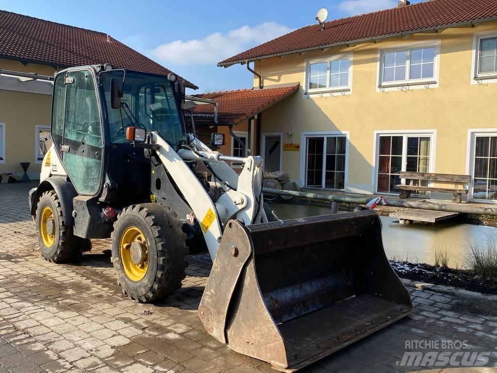 Komatsu WA 70-7 Kolové nakladače