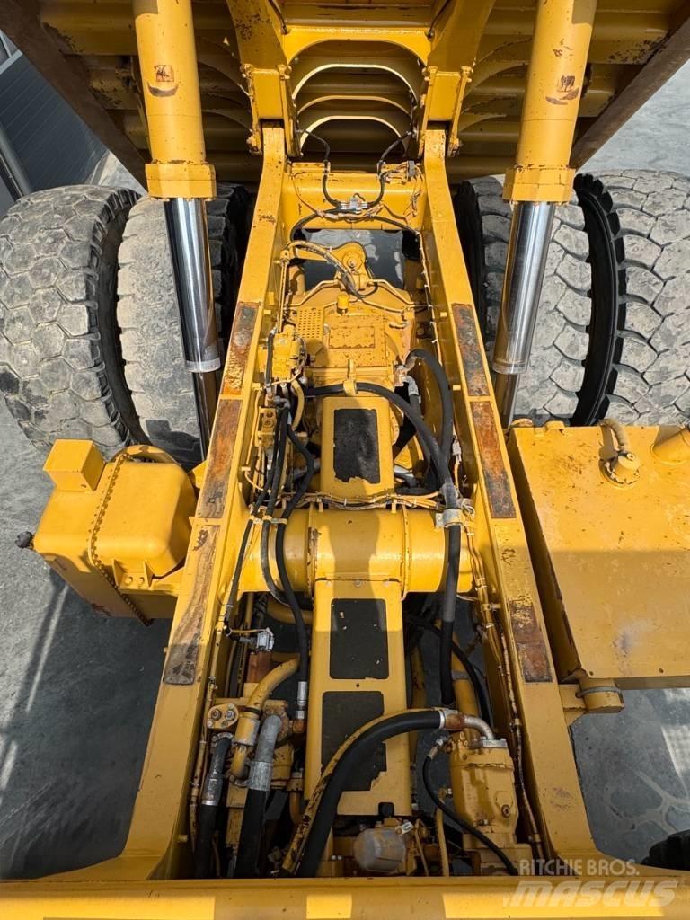 CAT 775 E Pevné dempry