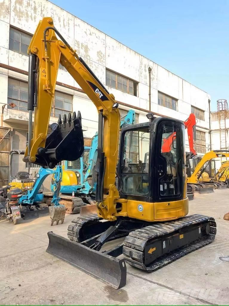 CAT 303.5 C CR Mini rýpadla < 7t