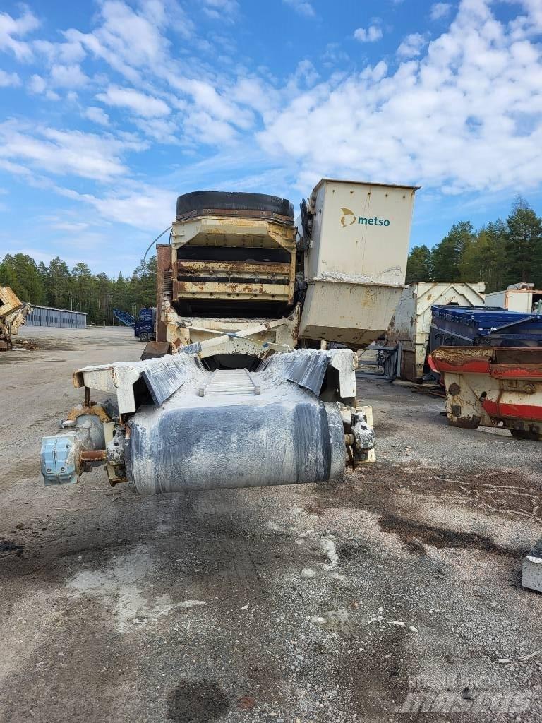 Metso LT 300 GPB Mobilní drtiče