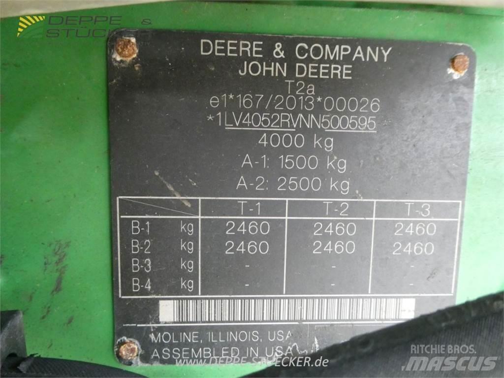 John Deere 4052R Kompaktní traktory