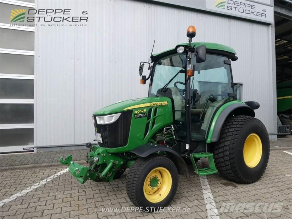 John Deere 4052R Kompaktní traktory
