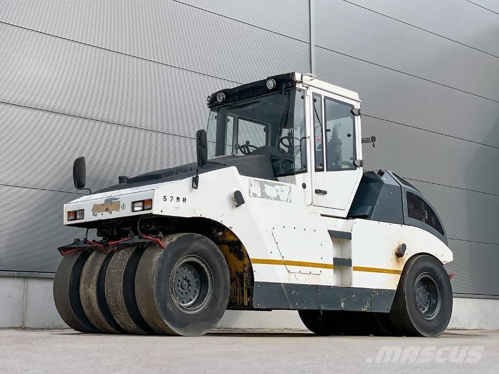 Bomag BW 24 RH Pneumatikové válce
