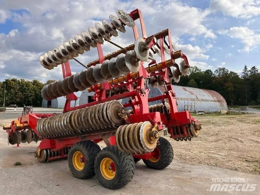Väderstad Carrier820 Talířové brány