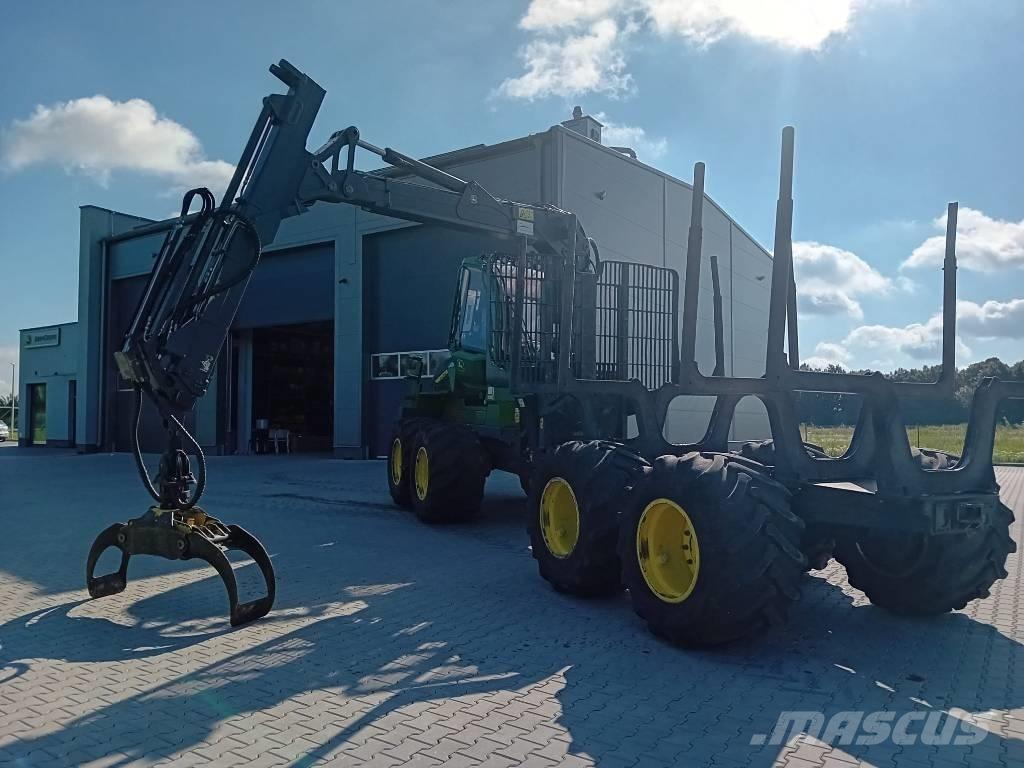 John Deere 1010G Vyvážecí traktory