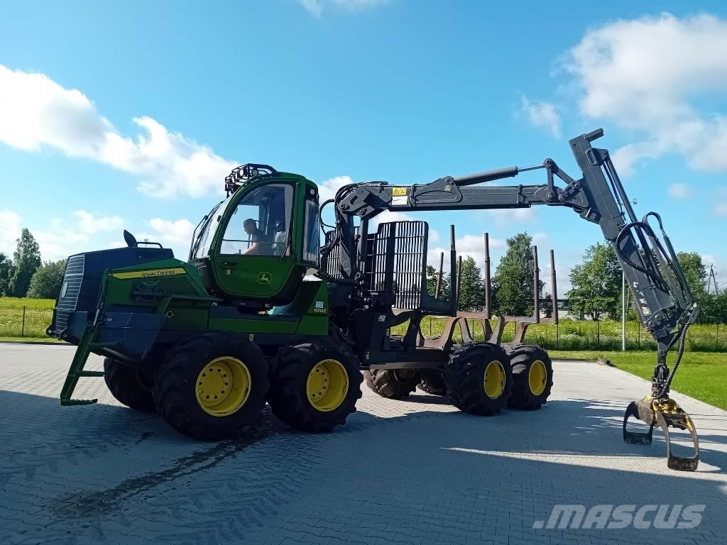 John Deere 1010G Vyvážecí traktory