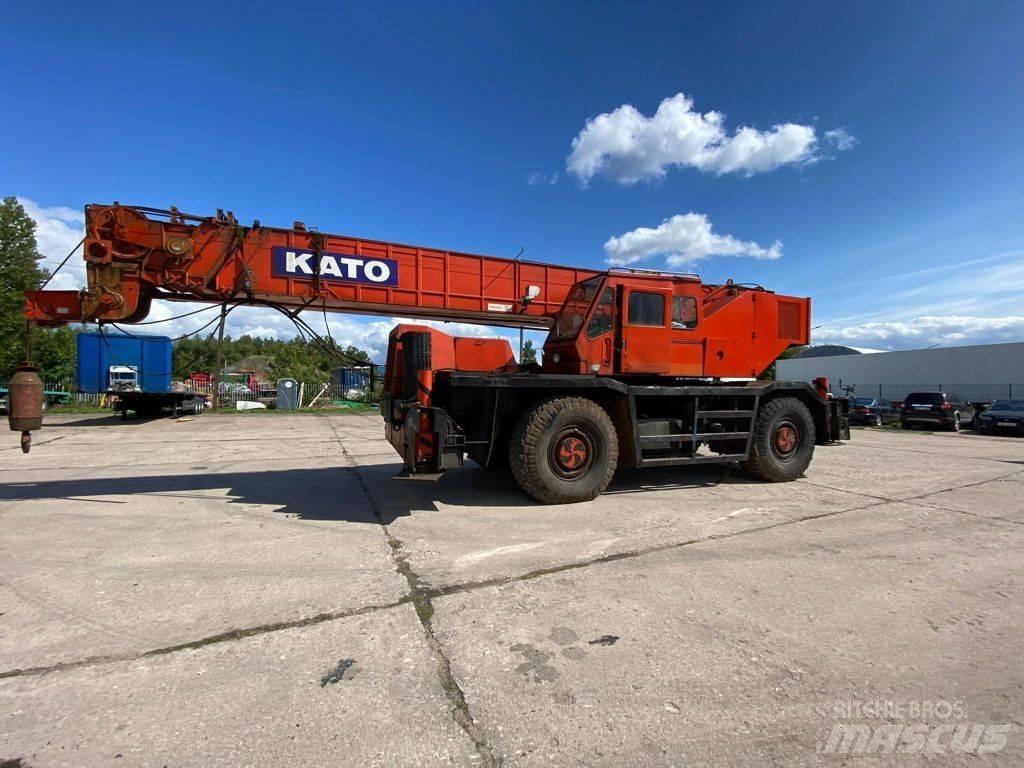 Kato KR 500 Jeřáby pro těžký terén