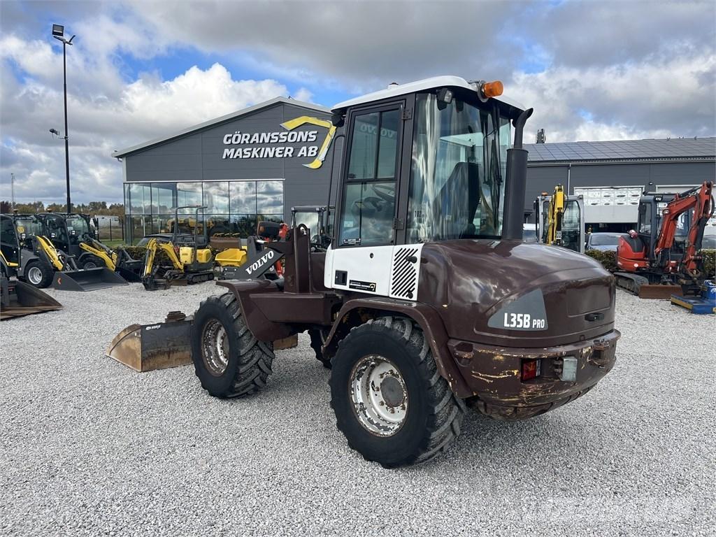 Volvo L 35 B Kolové nakladače