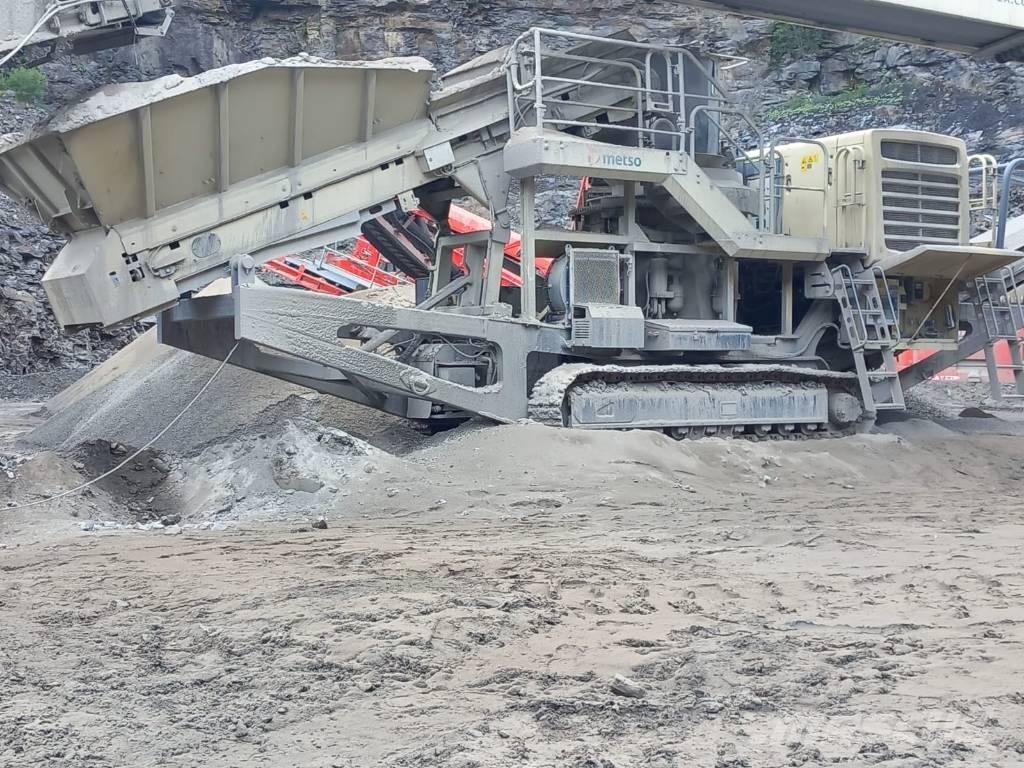 Metso LT 200 HP Mobilní drtiče